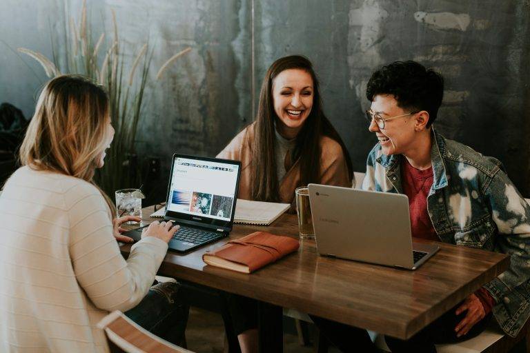 Bootcamps de Tecnología: Transforma Tu Carrera en 2024